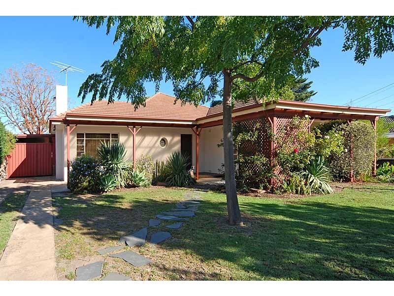 8 Gertrude Street, Taperoo SA 5017