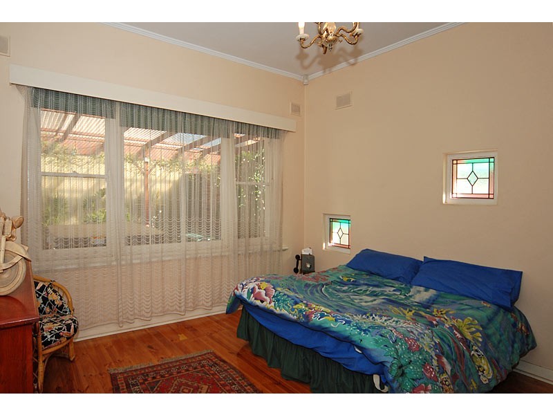 8 Gertrude Street, Taperoo SA 5017