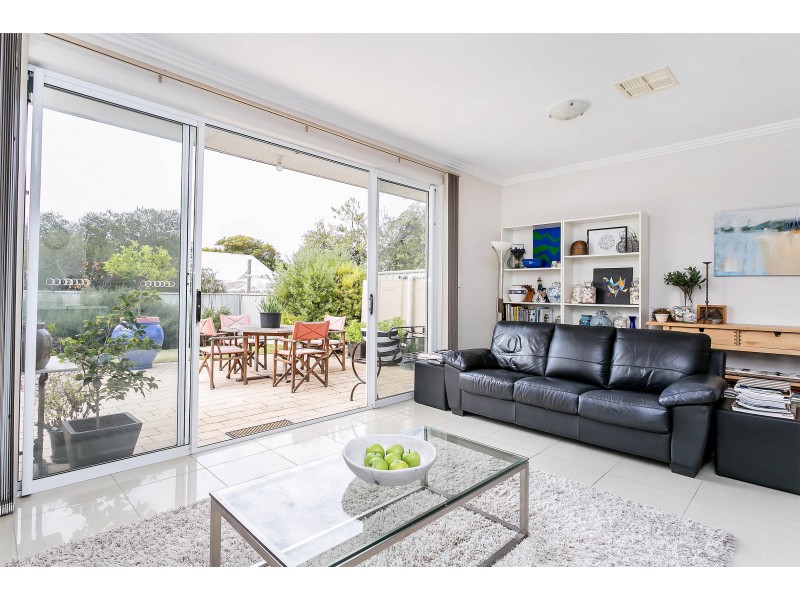 24b Lincoln Street, Largs Bay SA 5016