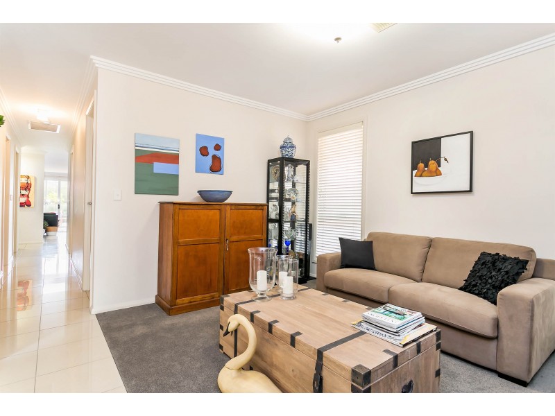 24b Lincoln Street, Largs Bay SA 5016