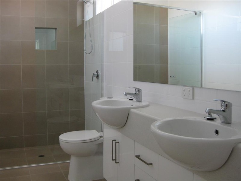 2A Collingwood Ave, Flinders Park SA 5025