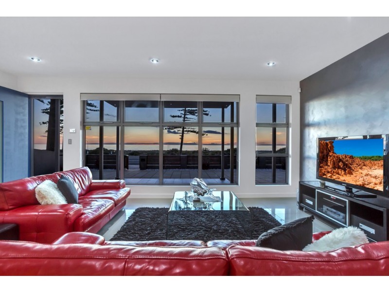 220 Lady Gowrie Drive, Largs Bay SA 5016