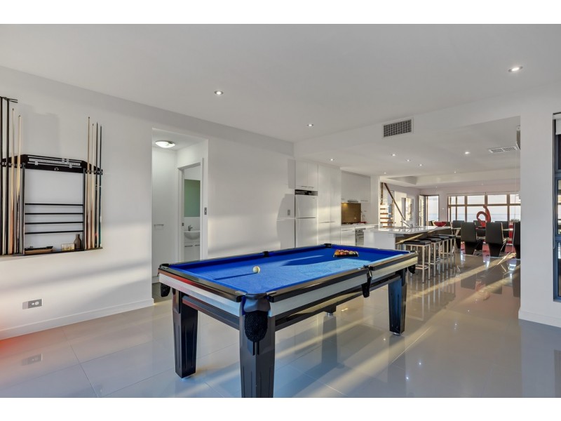 220 Lady Gowrie Drive, Largs Bay SA 5016