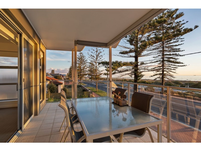 220 Lady Gowrie Drive, Largs Bay SA 5016