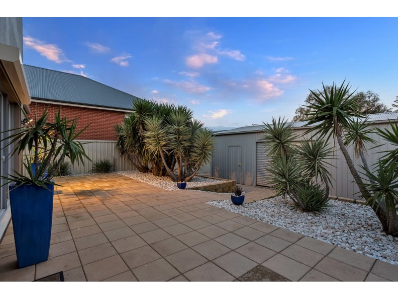 220 Lady Gowrie Drive, Largs Bay SA 5016