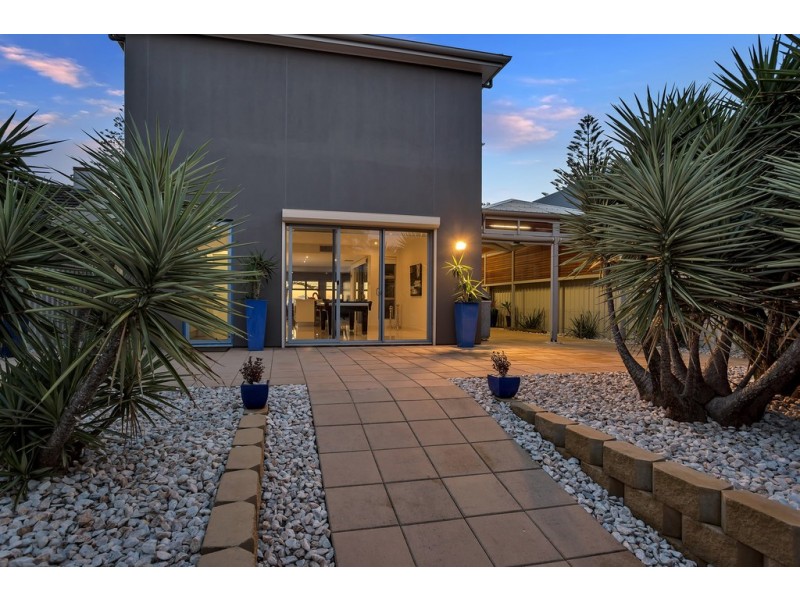220 Lady Gowrie Drive, Largs Bay SA 5016