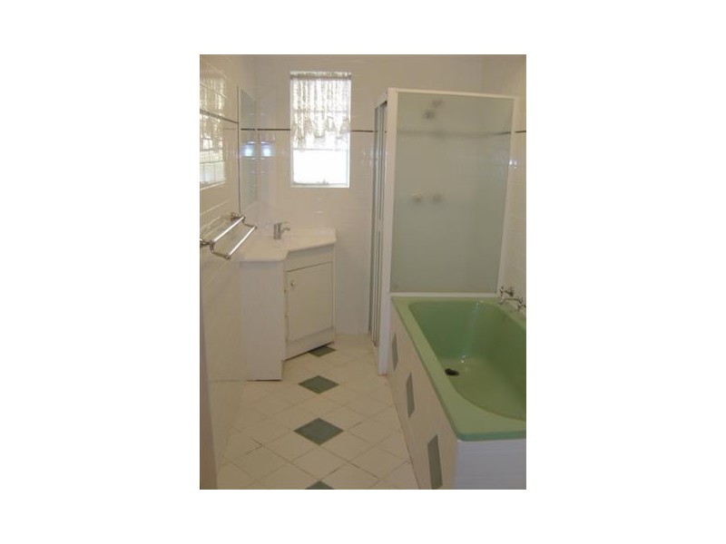 16 Calthorpe street, Ottoway SA 5013