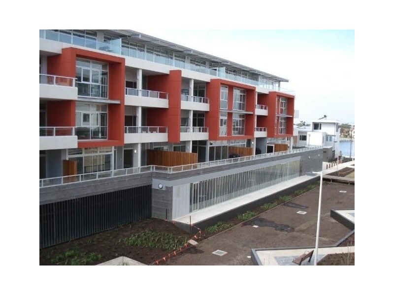 Apt 302 The Breeze, Port Adelaide SA 5015