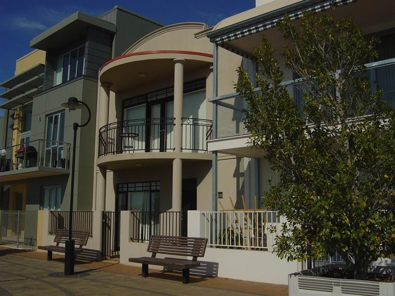 6 Karatta Dock, Port Adelaide SA 5015