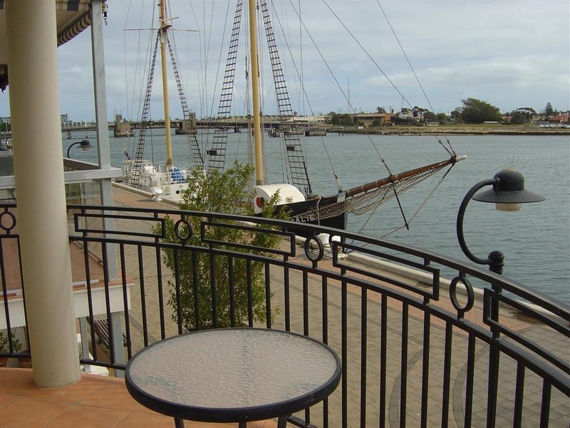 6 Karatta Dock, Port Adelaide SA 5015