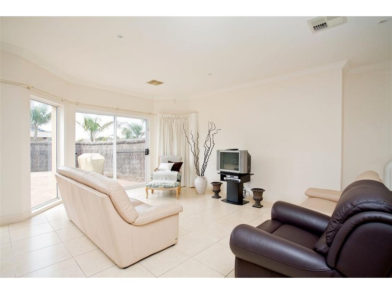 6A Tobago Court, West Lakes SA 5021