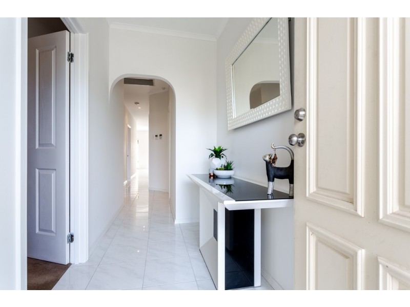 8 Sheean Street, Largs North SA 5016