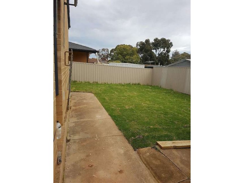 13 Debra Cres, Salisbury East SA 5109