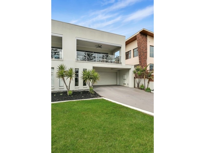 9 Esplanade, Semaphore South SA 5019