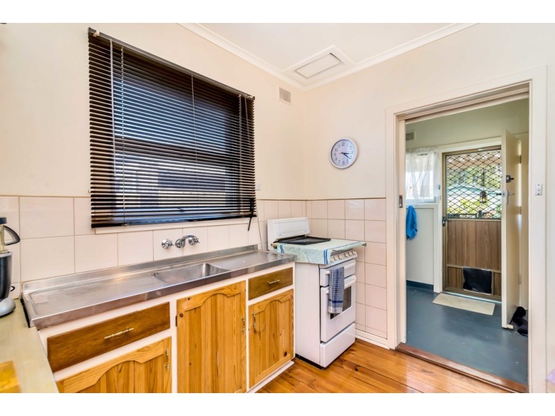 4 Wyreema Street, Largs North SA 5016