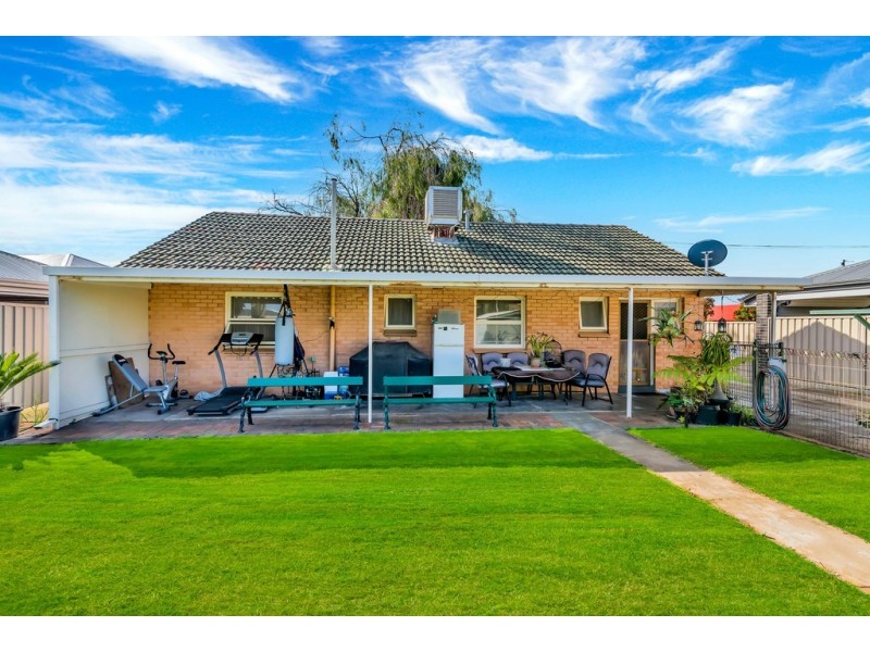 4 Wyreema Street, Largs North SA 5016