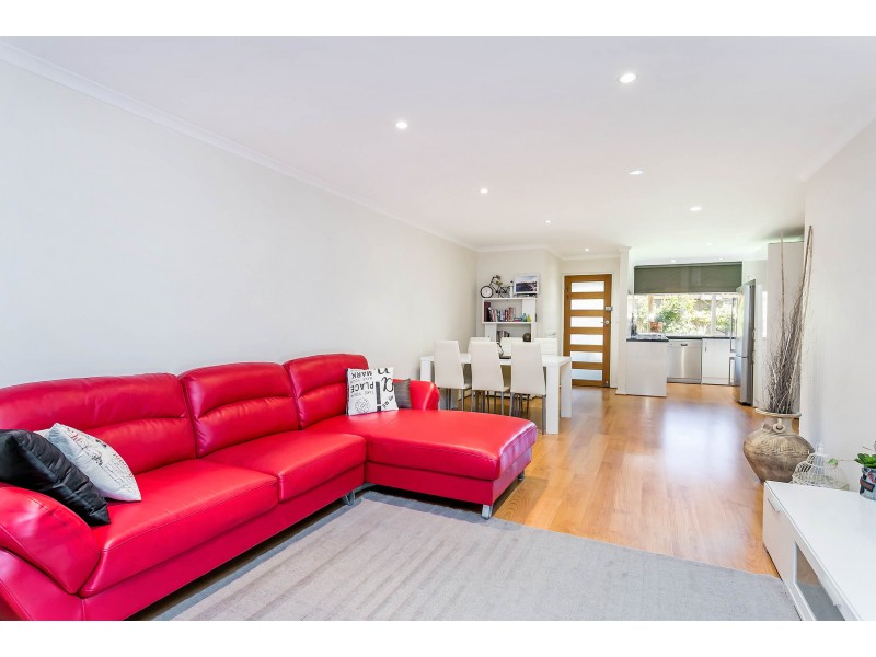 2/80 Military Road, Tennyson SA 5022