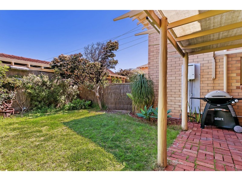 2/80 Military Road, Tennyson SA 5022