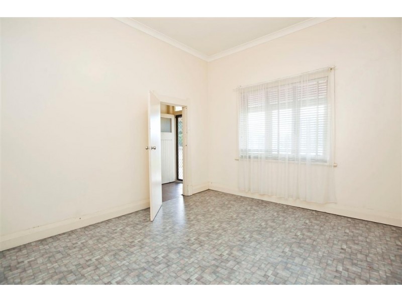 17  Thain Avenue, Findon SA 5023