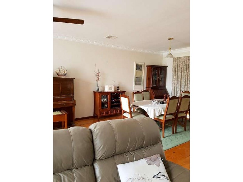 25 Manly Circuit, West Lakes Shore SA 5020