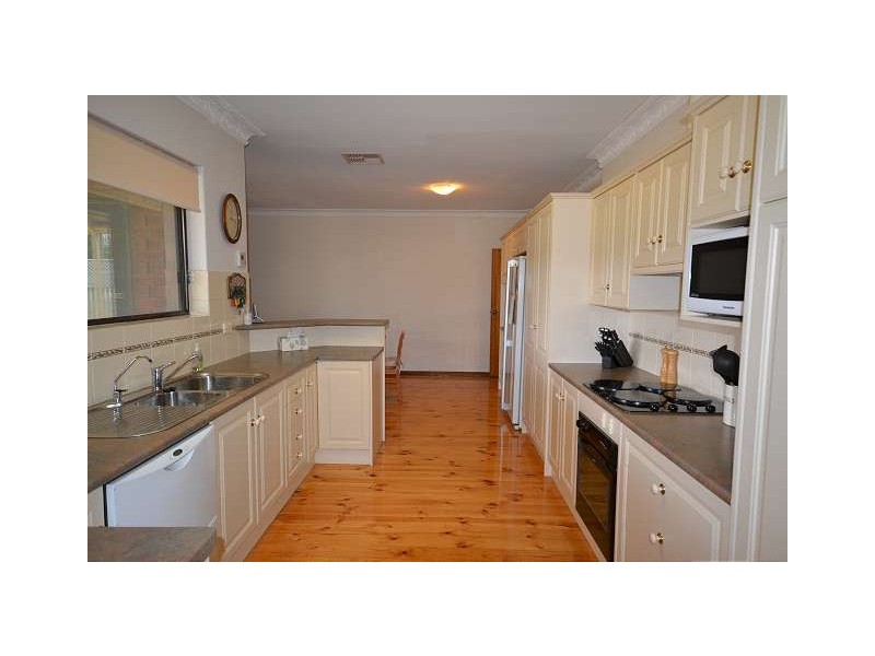 25 Manly Circuit, West Lakes Shore SA 5020