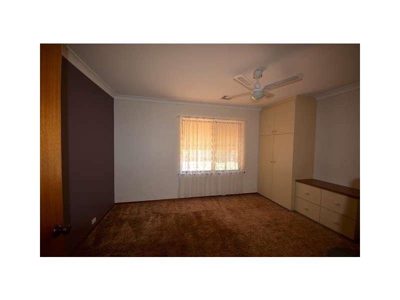 25 Manly Circuit, West Lakes Shore SA 5020