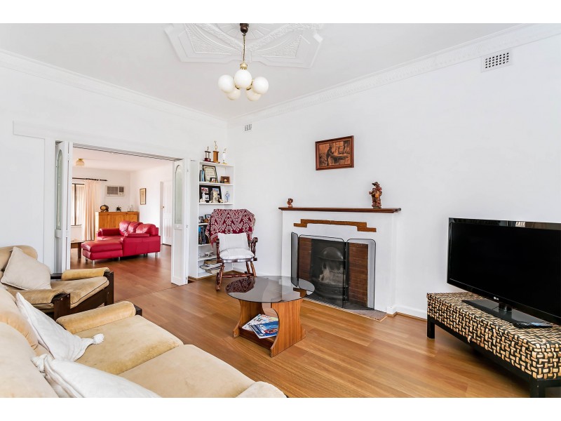 32 Third Avenue, Semaphore Park SA 5019