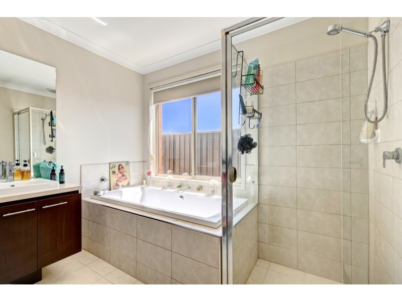 3 Lomandra Crescent, Hillbank SA 5112