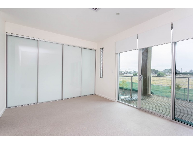 34 Karka Cove, New Port SA 5015