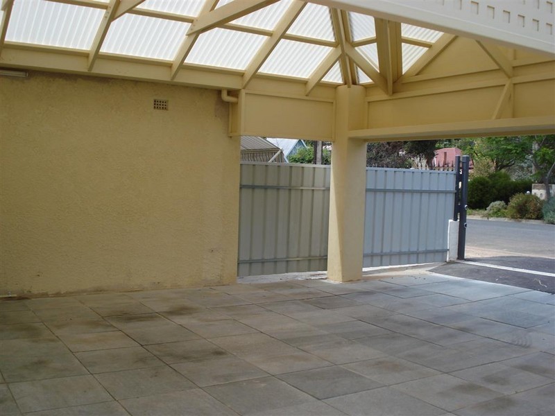 61 The Grove, Lower Mitcham SA 5062