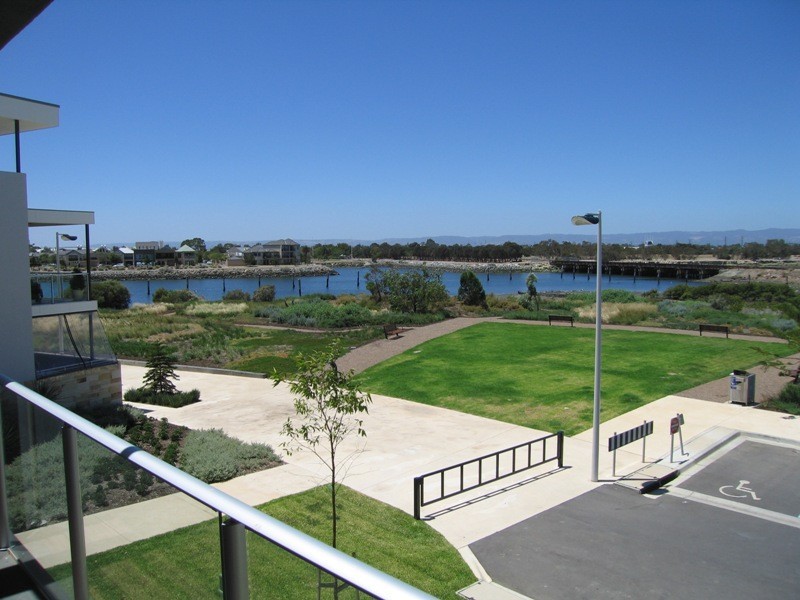 8 Yao Cove, Port Adelaide SA 5015