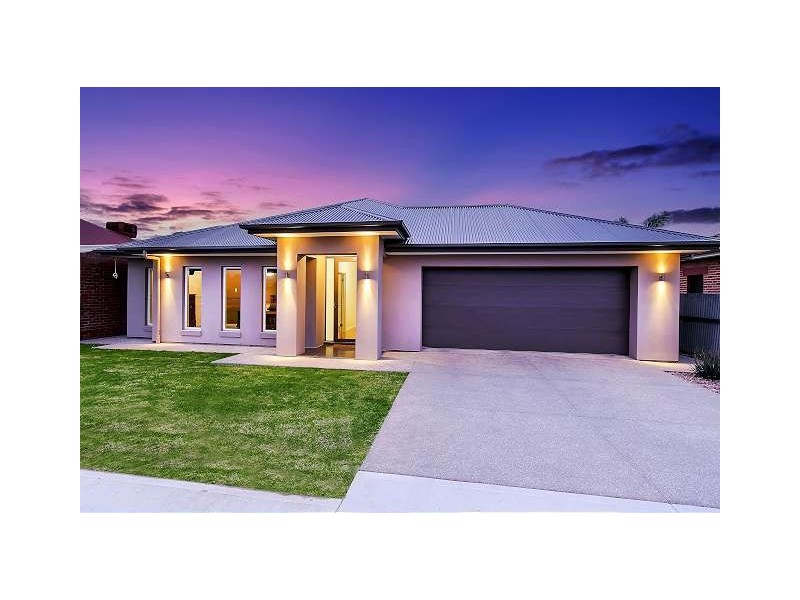 64 Oval Avenue, Woodville South SA 5011