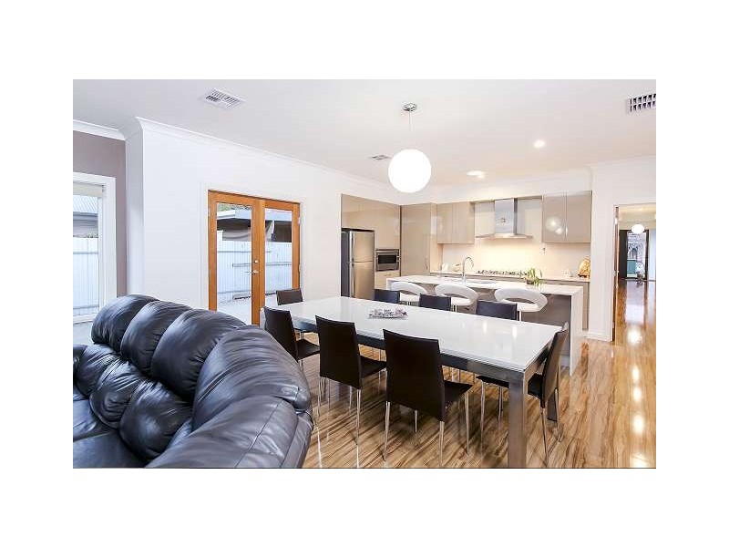 64 Oval Avenue, Woodville South SA 5011