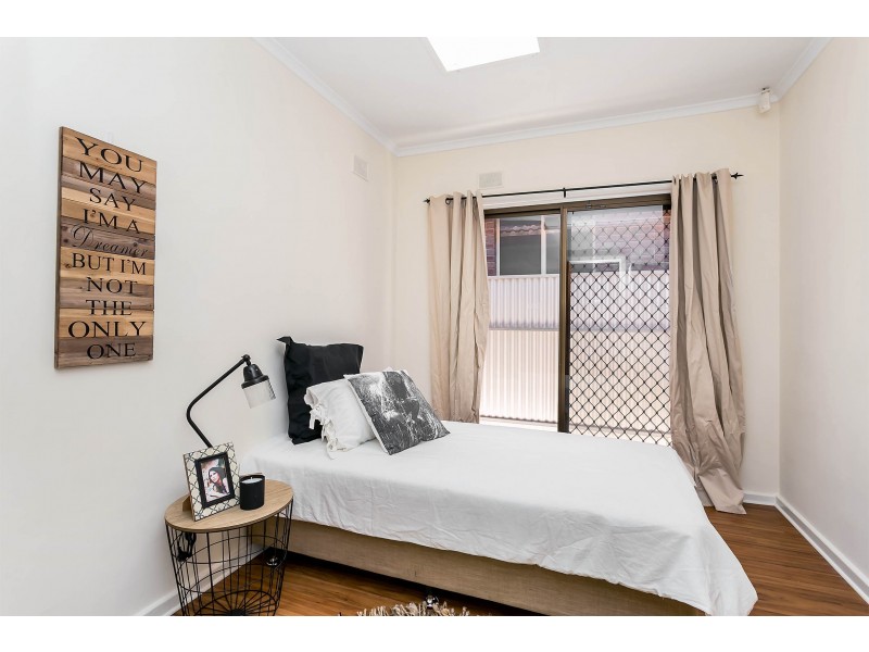 18 Medina Street, Taperoo SA 5017