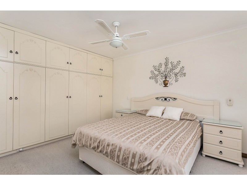 2/10 Claughton Road, Largs Bay SA 5016