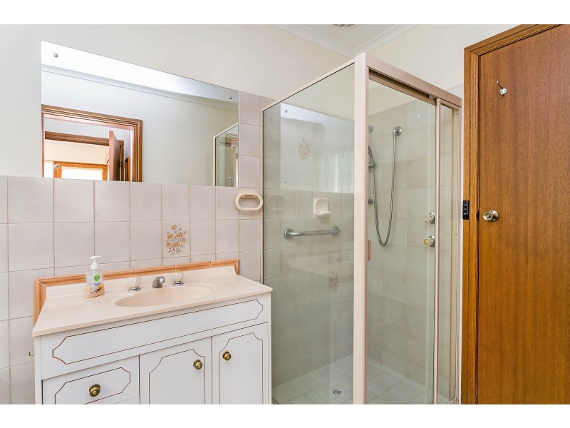 2/10 Claughton Road, Largs Bay SA 5016