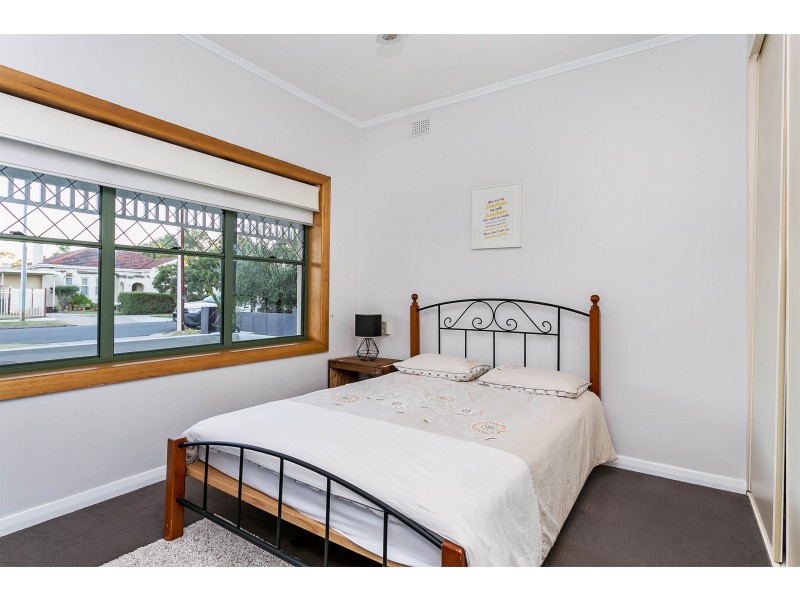 17 Balranald Avenue, Largs Bay SA 5016