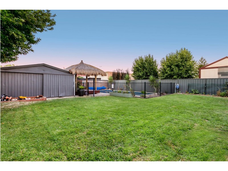 17 Balranald Avenue, Largs Bay SA 5016