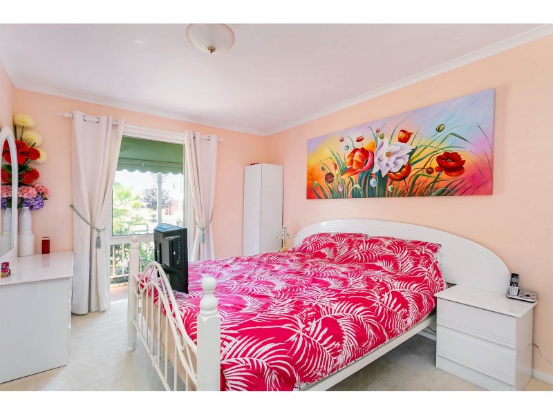 18 Fraser Drive, North Haven SA 5018