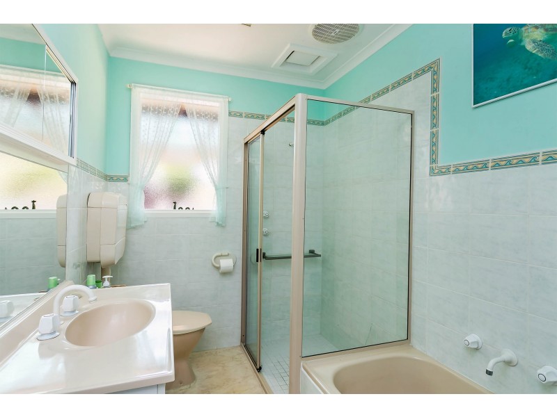 18 Fraser Drive, North Haven SA 5018