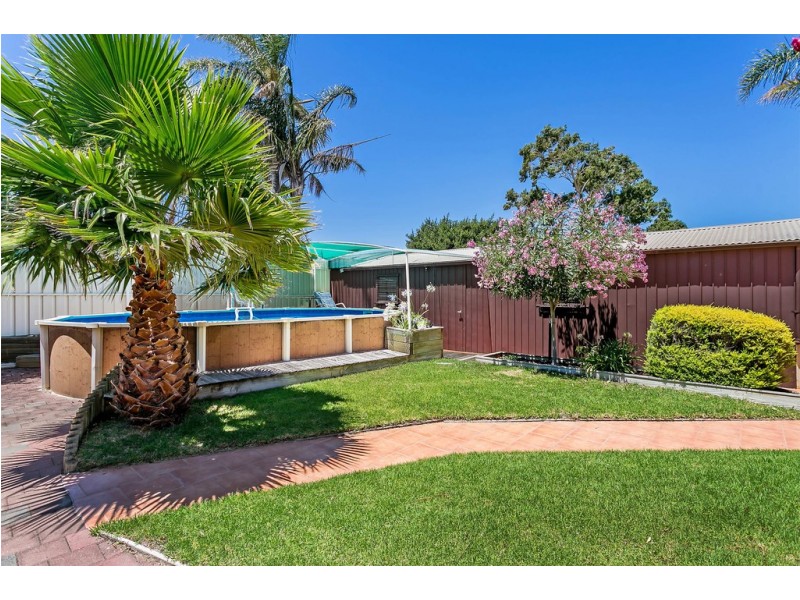 18 Fraser Drive, North Haven SA 5018