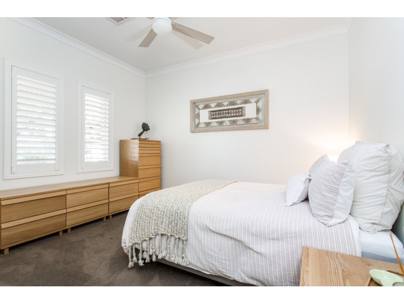 8 Russell Street, Ethelton SA 5015