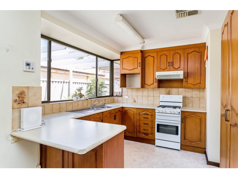 1/57 Klingberg Drive, North Haven SA 5018