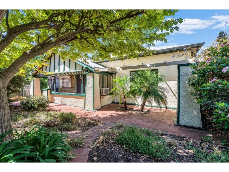 16 Havelock Street, Largs Bay SA 5016