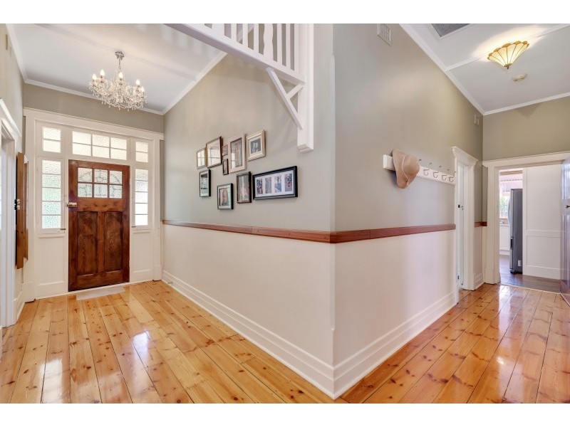 16 Havelock Street, Largs Bay SA 5016