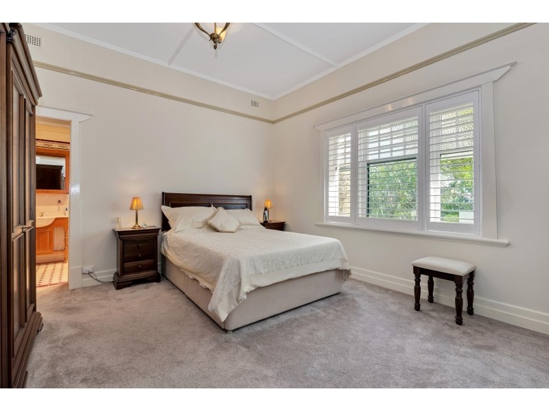 16 Havelock Street, Largs Bay SA 5016