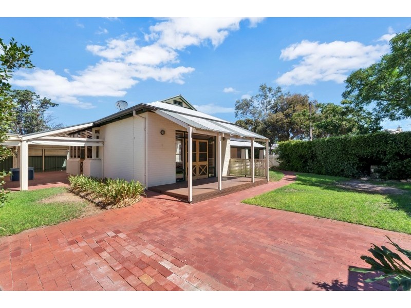 16 Havelock Street, Largs Bay SA 5016