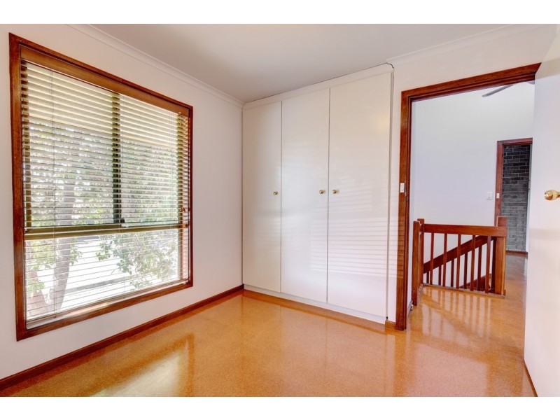 33 Palmer Court, Renown Park SA 5008