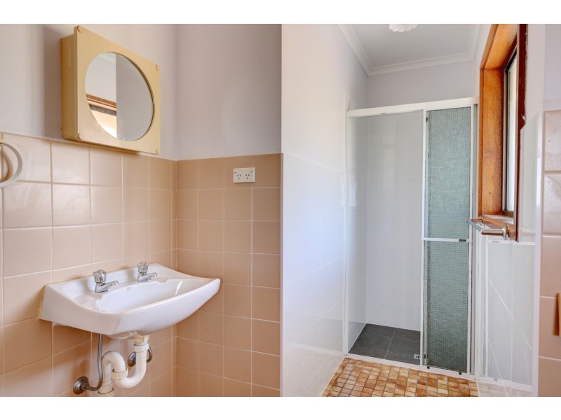 33 Palmer Court, Renown Park SA 5008