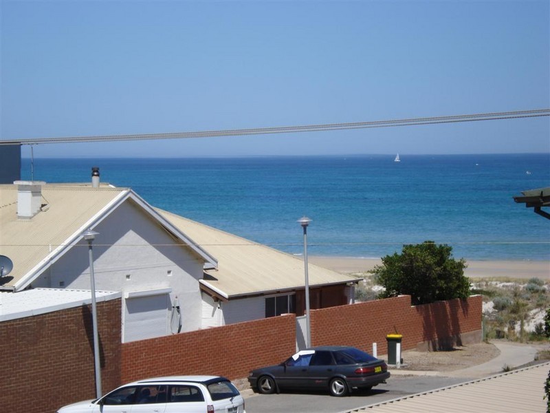 42 Seaview Road, Tennyson SA 5022